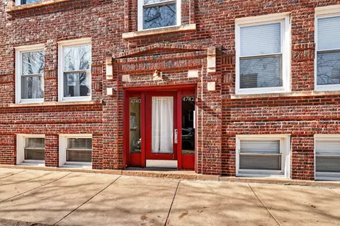 4740 N Hamilton Ave #1, Chicago, IL 60625