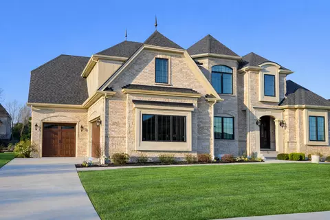 4207 Carpenter Rd, Naperville, IL 60564