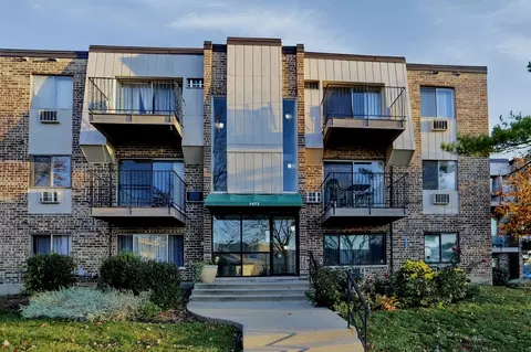 1473 N Winslowe Dr #203, Palatine, IL 60074