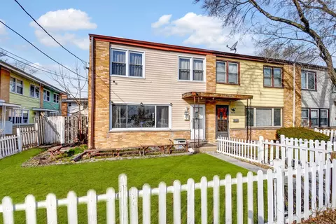 543 Lynn Ct #A, Glendale Heights, IL 60139