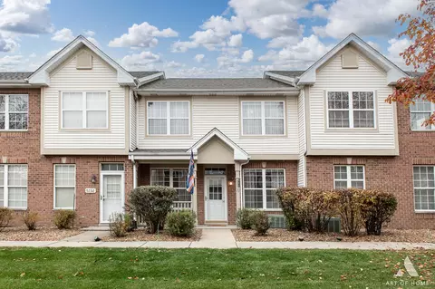 9230 W Arquilla Dr #35, Mokena, IL 60448