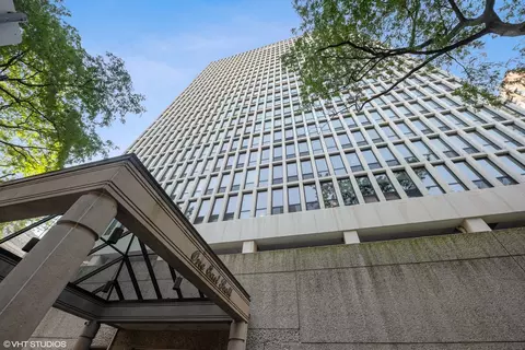 1 E Scott St #1501, Chicago, IL 60610