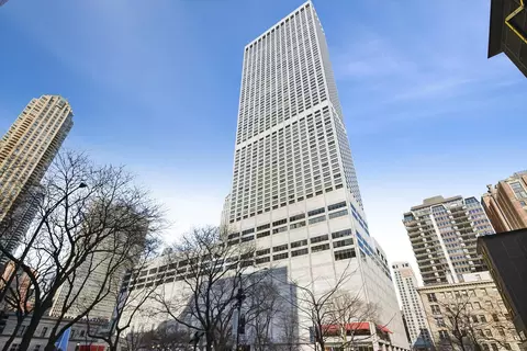 180 E Pearson St #3401, Chicago, IL 60611