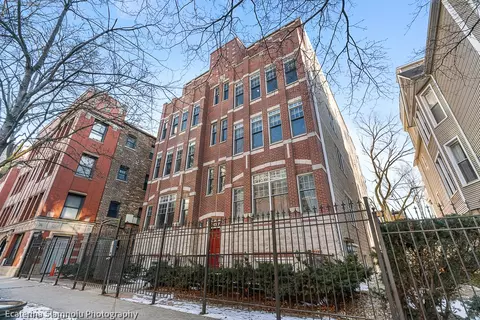 827 W Bradley Pl #1E, Chicago, IL 60613