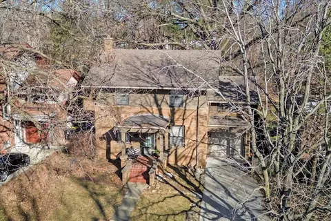 Exterior - 14 Broadway Pl, Normal, IL 61761 photo 9 of 10