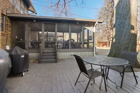 Exterior - 14 Broadway Pl, Normal, IL 61761 photo 8 of 10