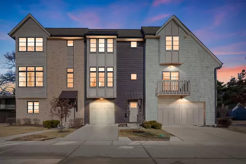 488 Newton Ave, Glen Ellyn, IL 60137