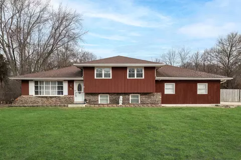 28 W032 Roosevelt Rd, Winfield, IL 60190