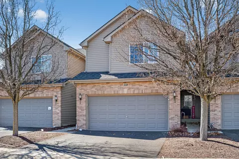 550 Madison Ln, Elgin, IL 60123