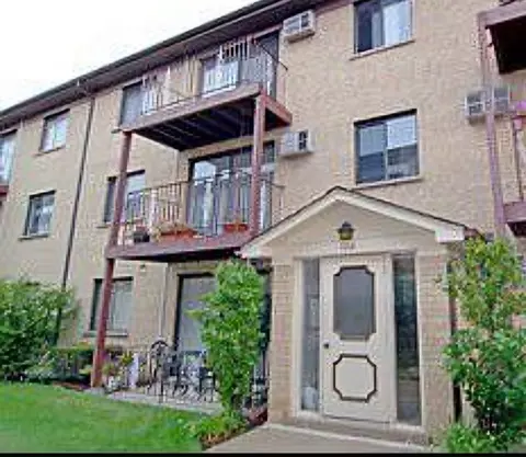 7214 W Wrightwood Ave #1S, Elmwood Park, IL 60707