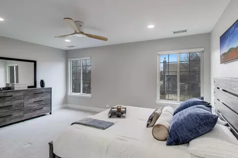 Bedroom - 422 Cromwell Cir #2, Bartlett, IL 60103 photo 2 of 3