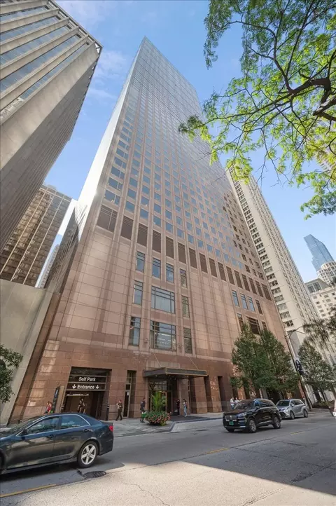 161 E Chicago Ave #56H, Chicago, IL 60611