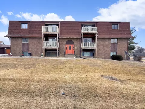 1211 48th Ave #31, East Moline, IL 61244
