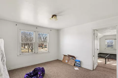 Bedroom - 8332 44th Pl, Lyons, IL 60534 photo 6 of 7