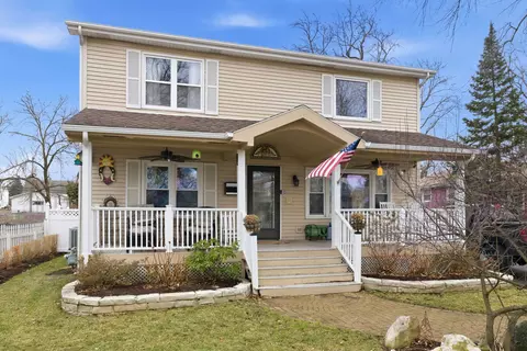 4007 N Washington St, Westmont, IL 60559