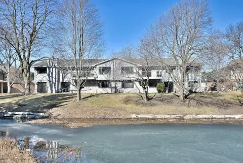 745 Whalom Ln #745, Schaumburg, IL 60173
