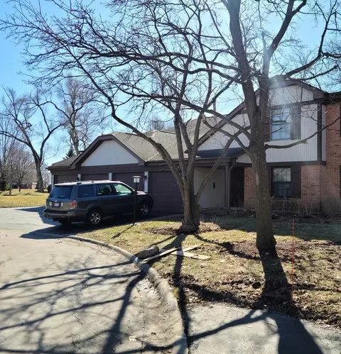 274 Buckingham Ct #D1, Schaumburg, IL 60193