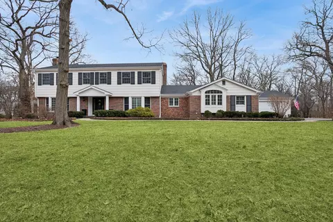 665 Grandview Ln, Lake Forest, IL 60045