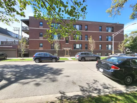 2148 N Sawyer Ave #202, Chicago, IL 60647