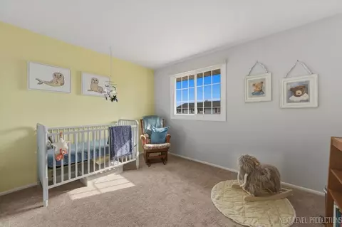 Bedroom - 1601 Castbourne Ct, Wheaton, IL 60189 photo 4 of 4