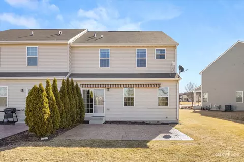 Exterior - 980 Sears Cir, Elburn, IL 60119 photo 5 of 6