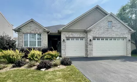 851 Autumn Grove Ct, Round Lake, IL 60073
