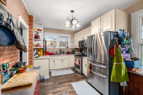 Kitchen - 343 Evans Ave, Aurora, IL 60505 photo 1 of 1