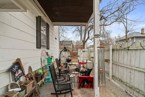 Exterior - 343 Evans Ave, Aurora, IL 60505 photo 4 of 13