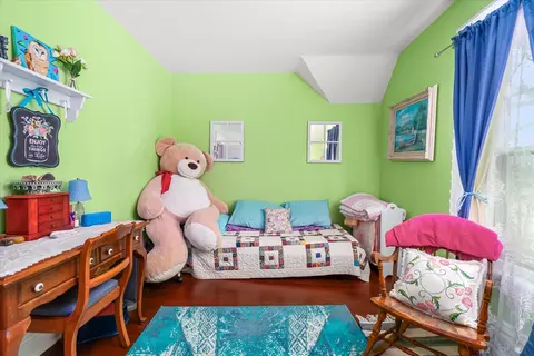 Bedroom - 343 Evans Ave, Aurora, IL 60505 photo 2 of 2
