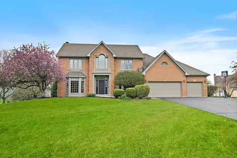 4 N128 Arbor Creek Rd, Saint Charles, IL 60175
