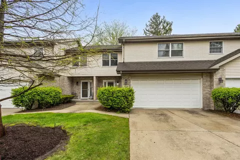 1029 Claremont Dr, Downers Grove, IL 60516