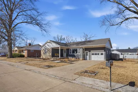 Other - 216 Central Dr, Eldridge, IA 52748 photo 1 of 9