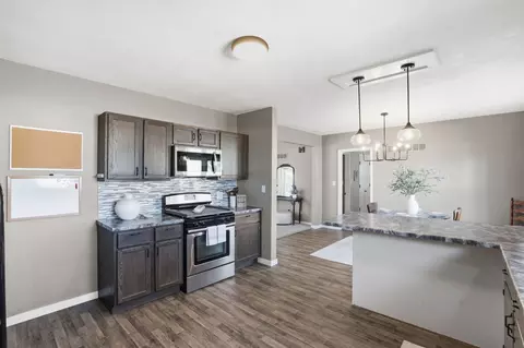 Kitchen - 216 Central Dr, Eldridge, IA 52748 photo 4 of 4