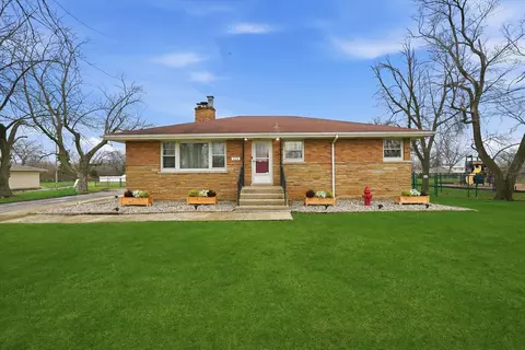 373 W Glengate Ave, Chicago Heights, IL 60411