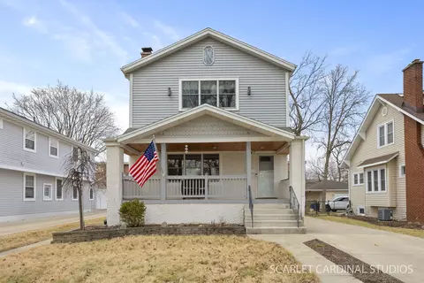 210 S Yale Ave, Villa Park, IL 60181