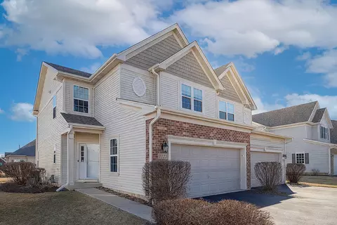 1123 Sears Cir, Elburn, IL 60119