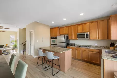 Kitchen - 326 E 18th St, Chicago, IL 60616 photo 2 of 2