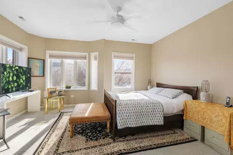 Bedroom - 326 E 18th St, Chicago, IL 60616 photo 1 of 5
