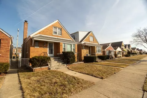 6815 S Kostner Ave, Chicago, IL 60629
