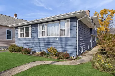 602 Prairie Ave, Downers Grove, IL 60515