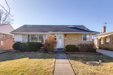 8532 N Oleander Ave, Niles, IL 60714