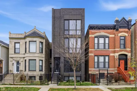 327 S Leavitt St #1, Chicago, IL 60612