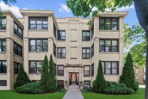 5935 N Magnolia Ave #1, Chicago, IL 60660