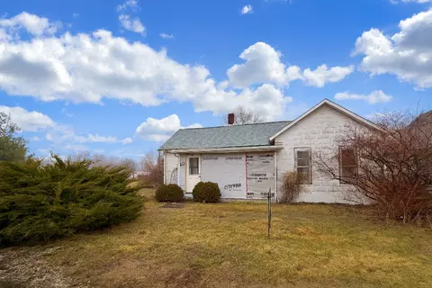 517 E Allen St, Farmer City, IL 61842