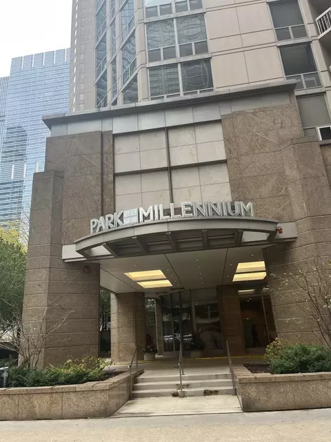 222 N Columbus Dr #406, Chicago, IL 60601