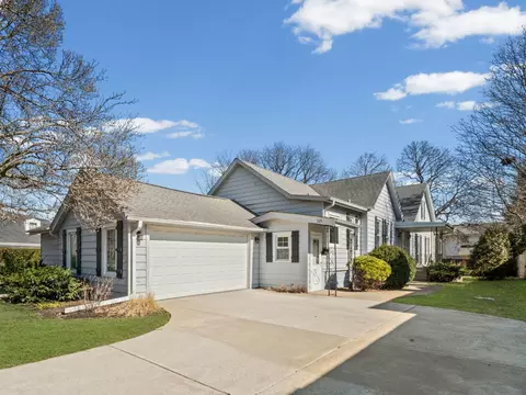 325 Bel Air Dr, Glenview, IL 60025