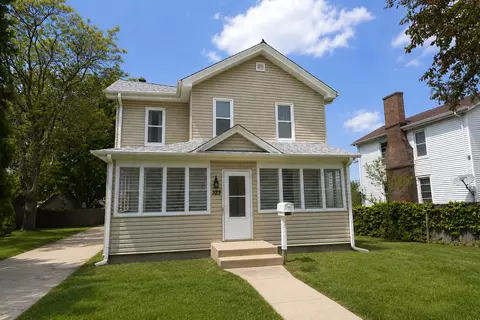 323 S Broadway Ave, Aurora, IL 60505