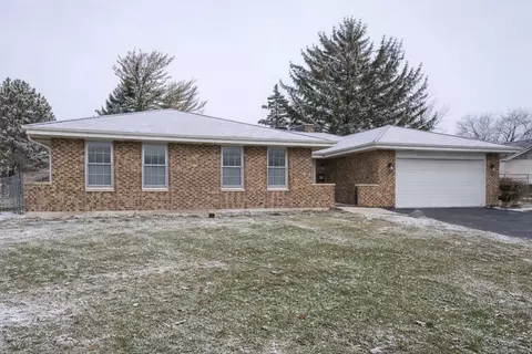 823 Bradoc St, Chicago Heights, IL 60411