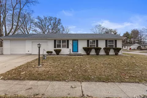 1610 Stratford Dr, Champaign, IL 61821
