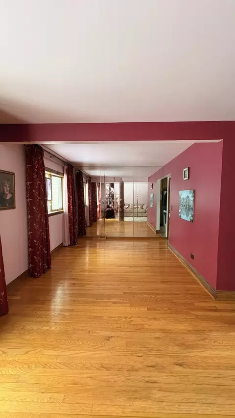 Living - 1445 Everett Ave, Des Plaines, IL 60018 photo 2 of 2
